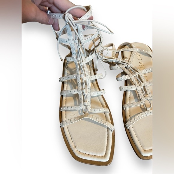 Stuart Weitzman Kora Pearly Stud Gladiator Sandals Seashell - Picture 6 of 8